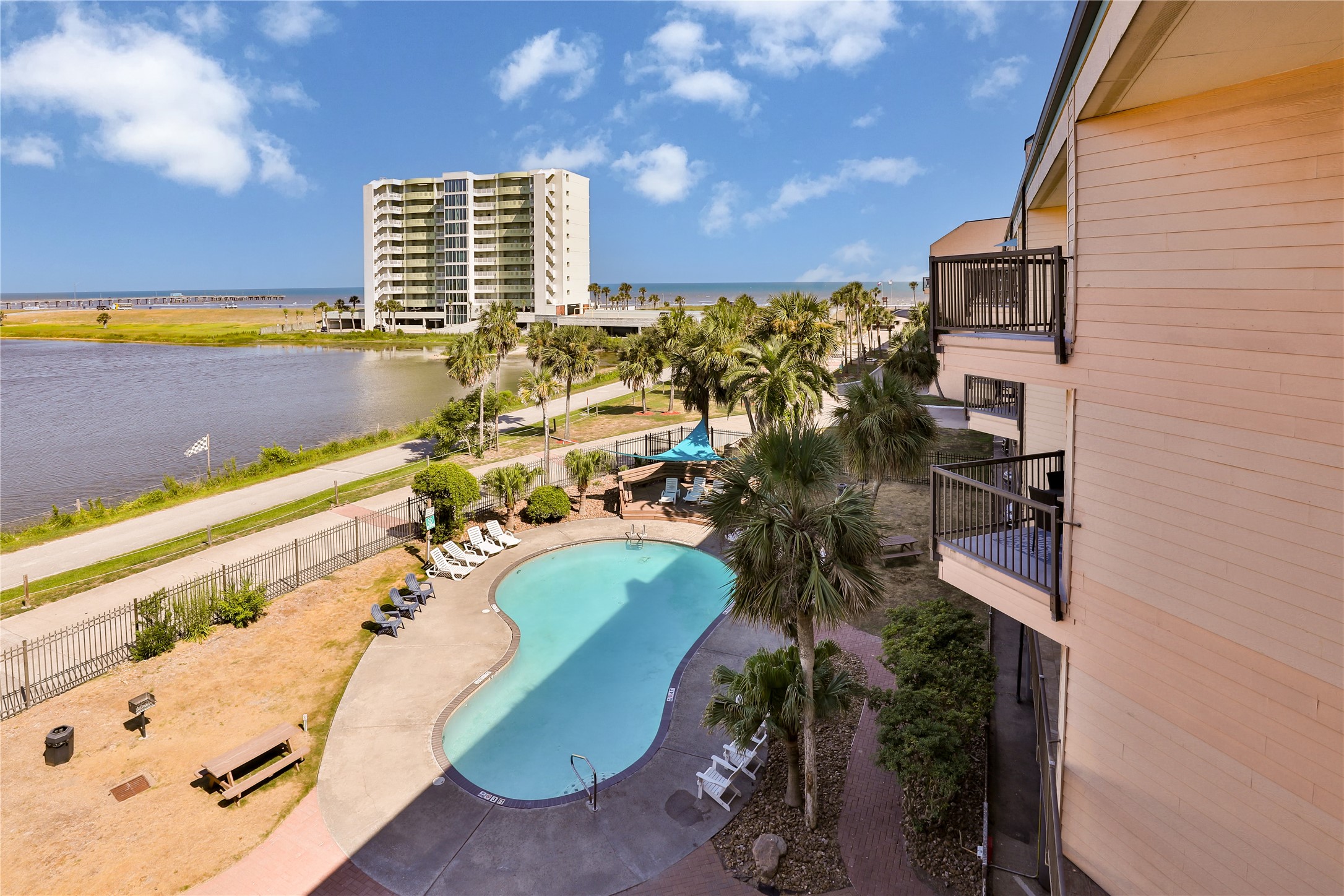 9520 Seawall Boulevard 239 Property Photo 29