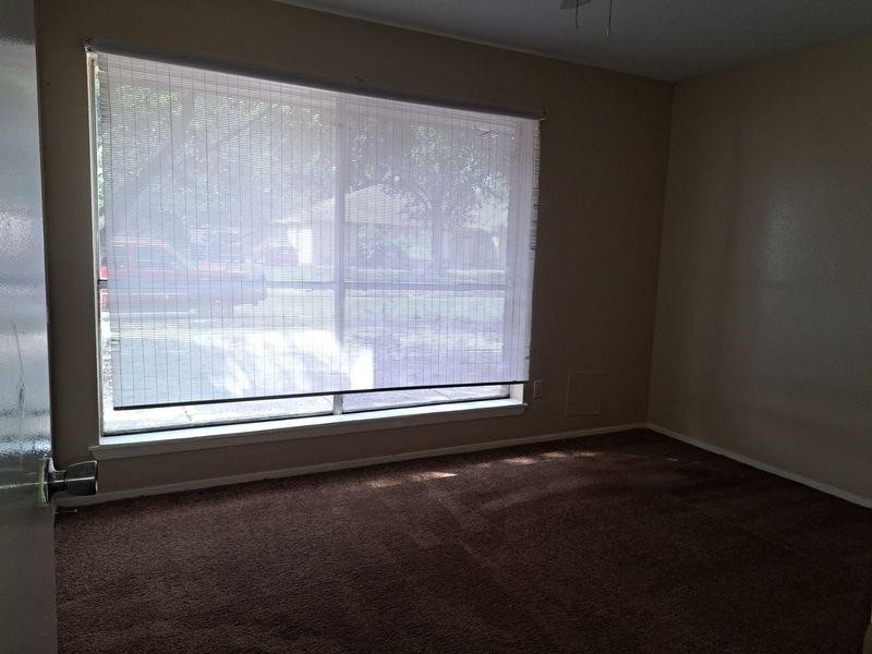 2426 Spring Dusk Lane Property Photo 8