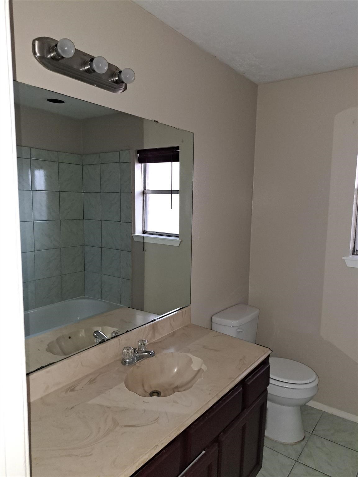 2426 Spring Dusk Lane Property Photo 15