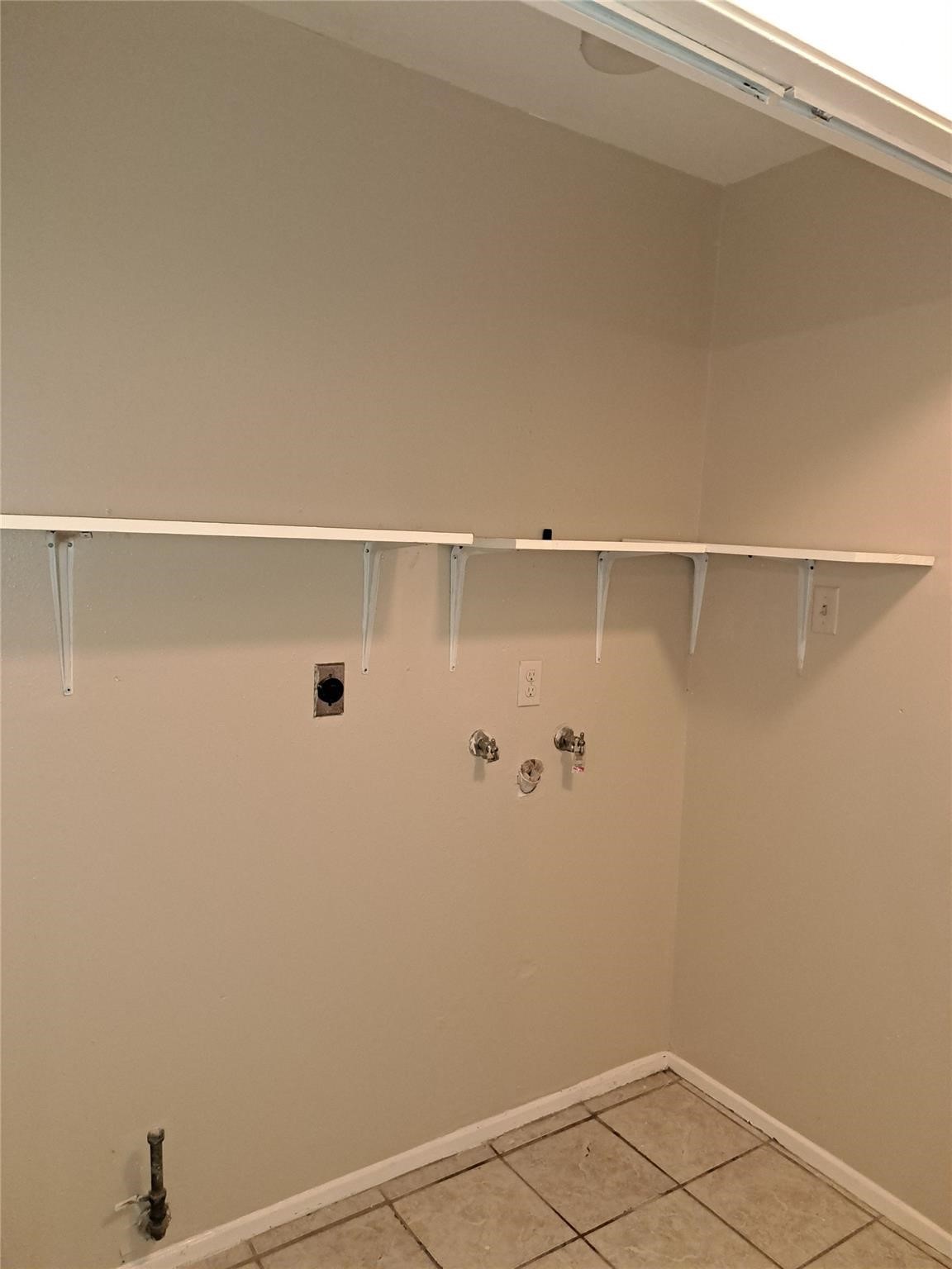 2426 Spring Dusk Lane Property Photo 16
