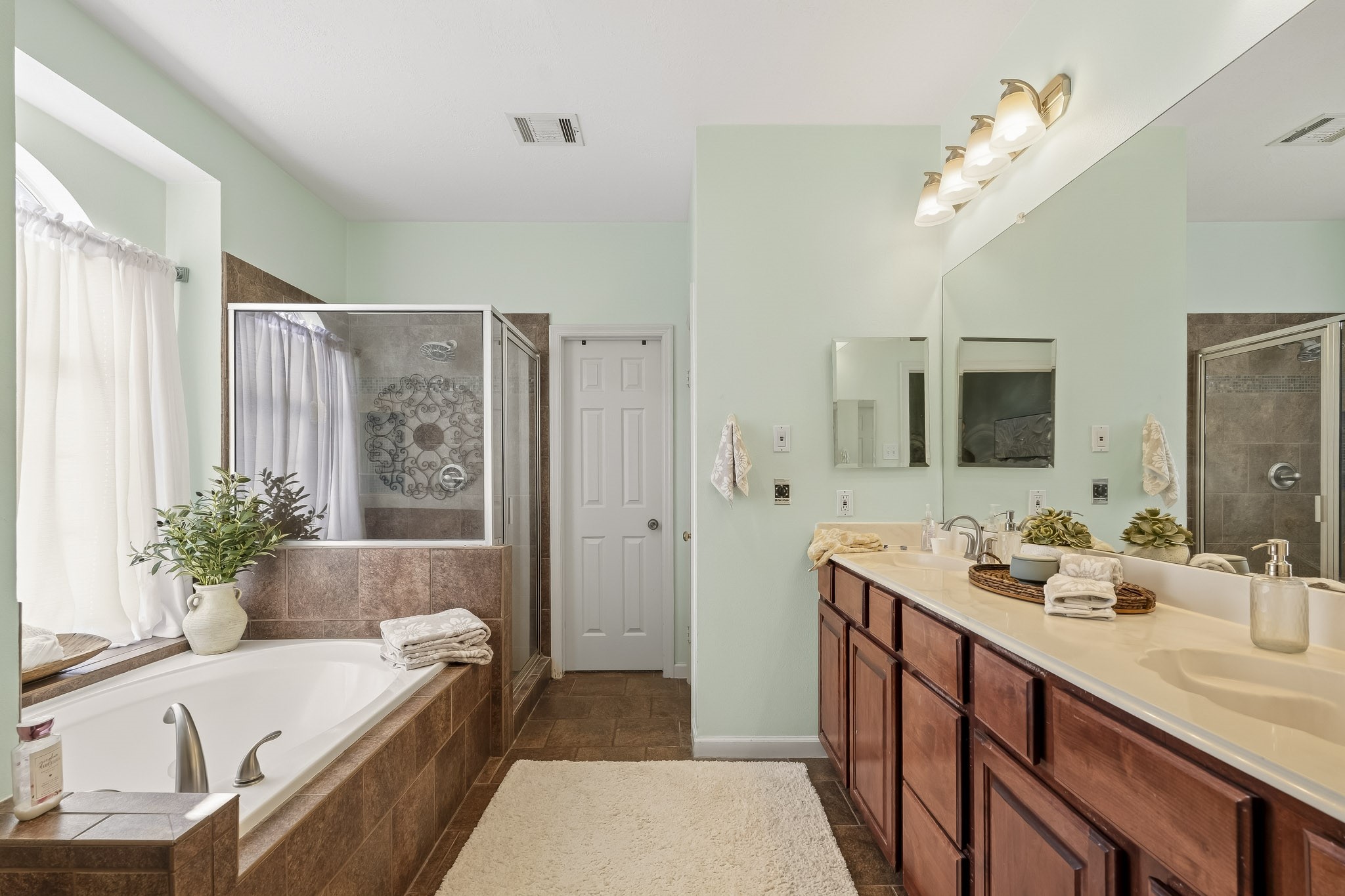 4406 Plantation Creek Drive Property Photo 27