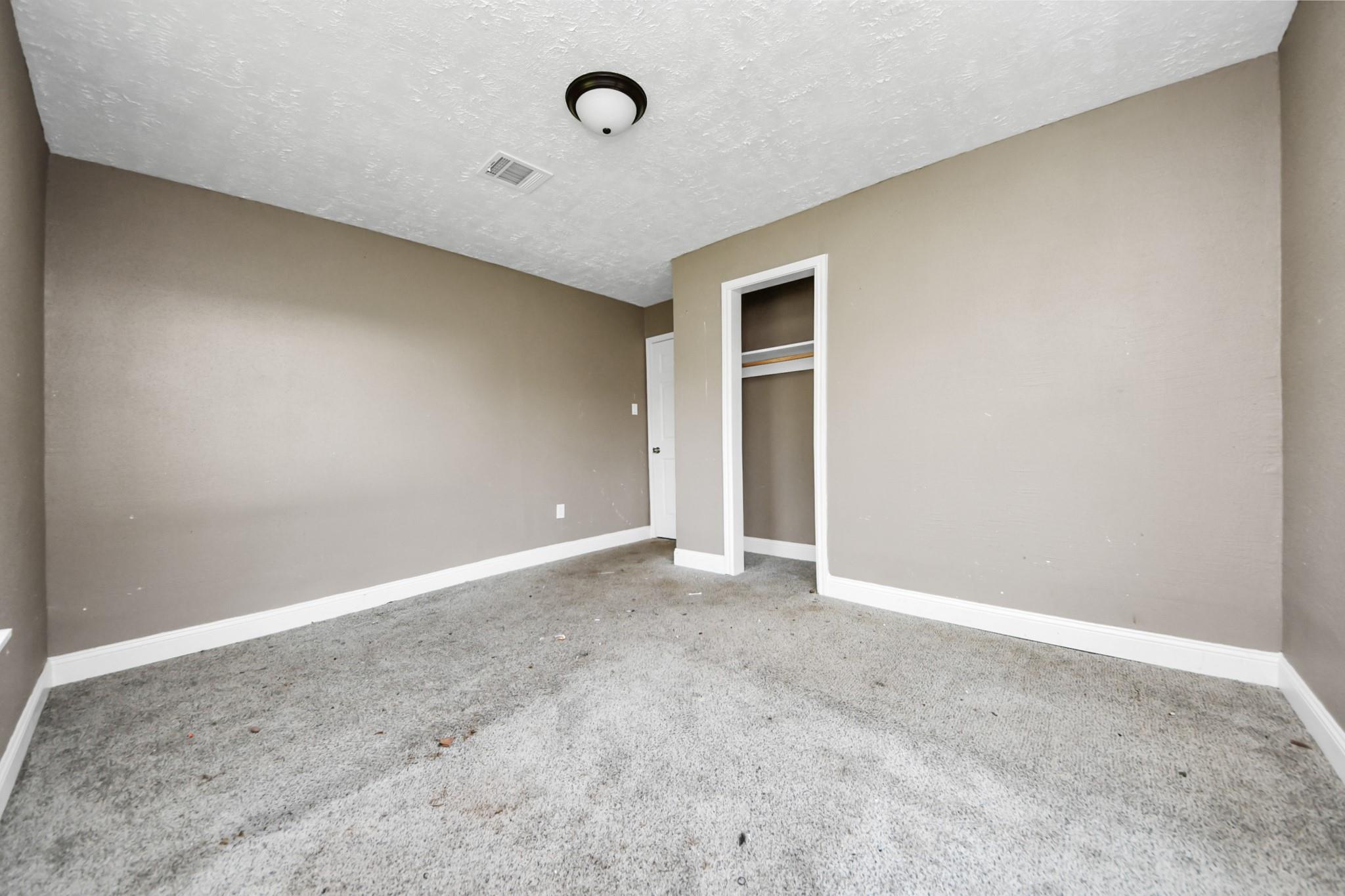 7351 Guadalcanal Road, Houston Tx 77033 Property Photo 5