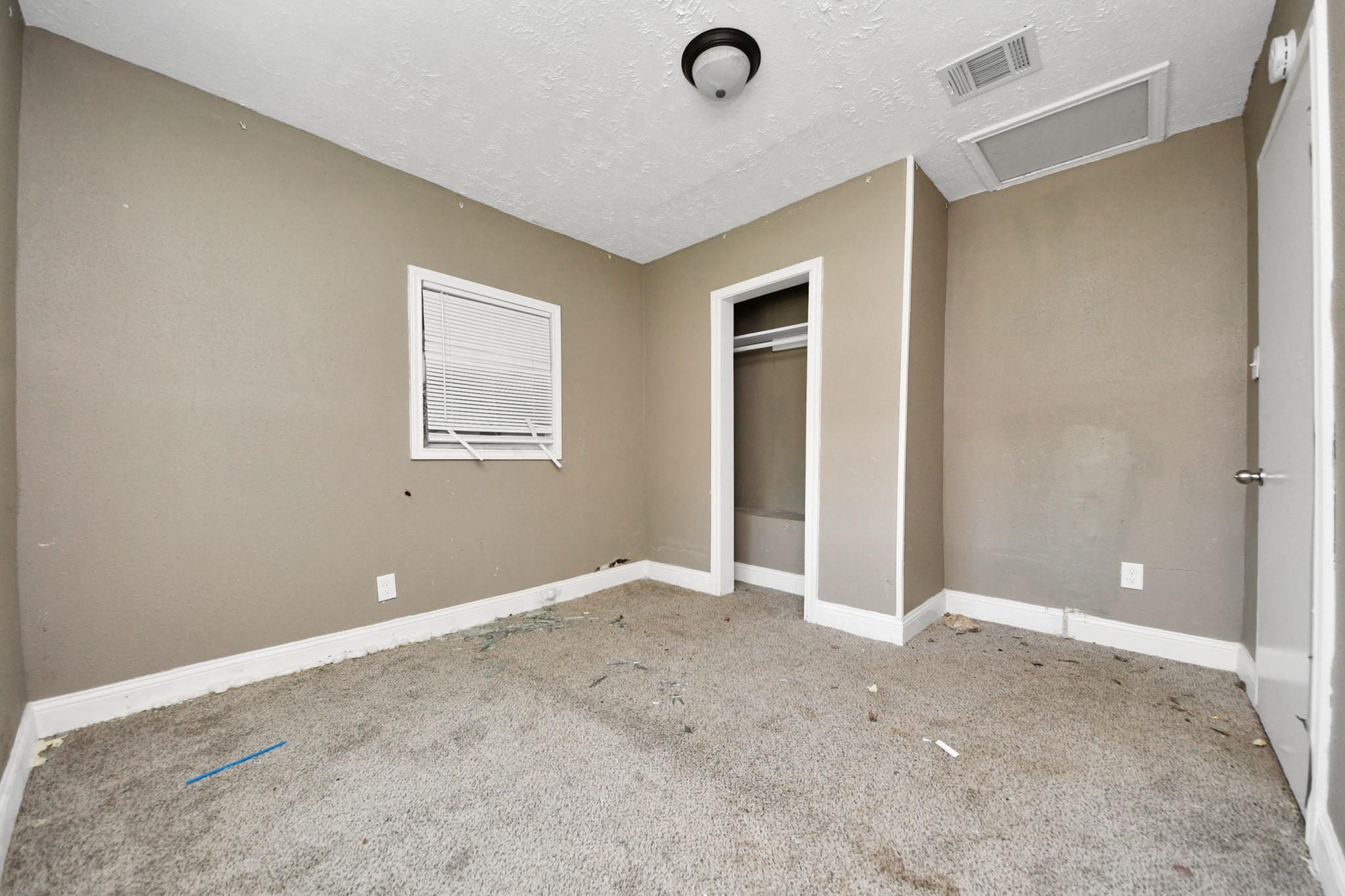 7351 Guadalcanal Road, Houston Tx 77033 Property Photo 11