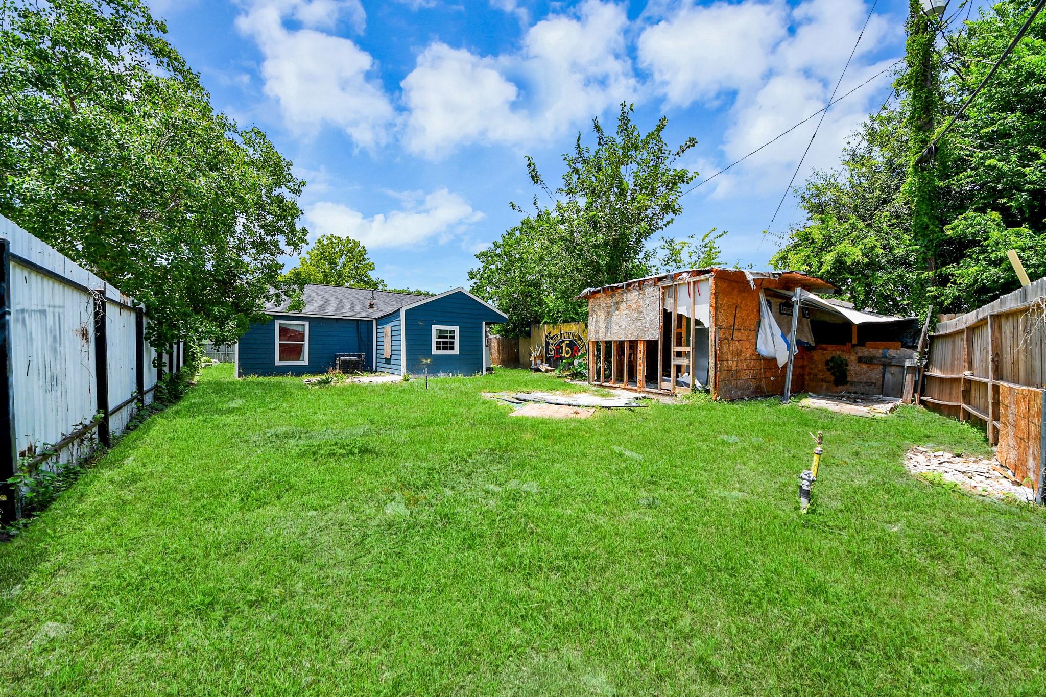 7351 Guadalcanal Road, Houston Tx 77033 Property Photo 28