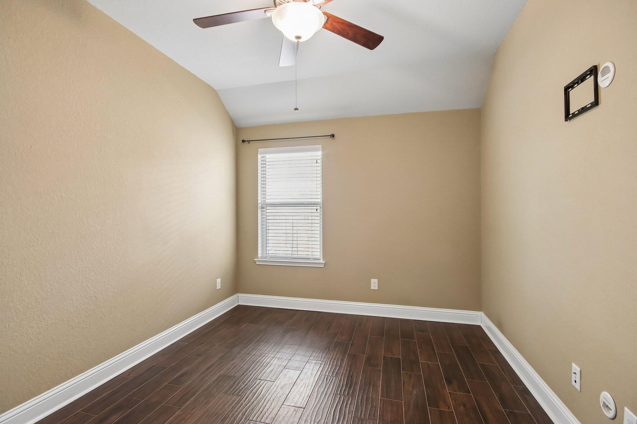 2124 Llerena Lane Property Photo 20