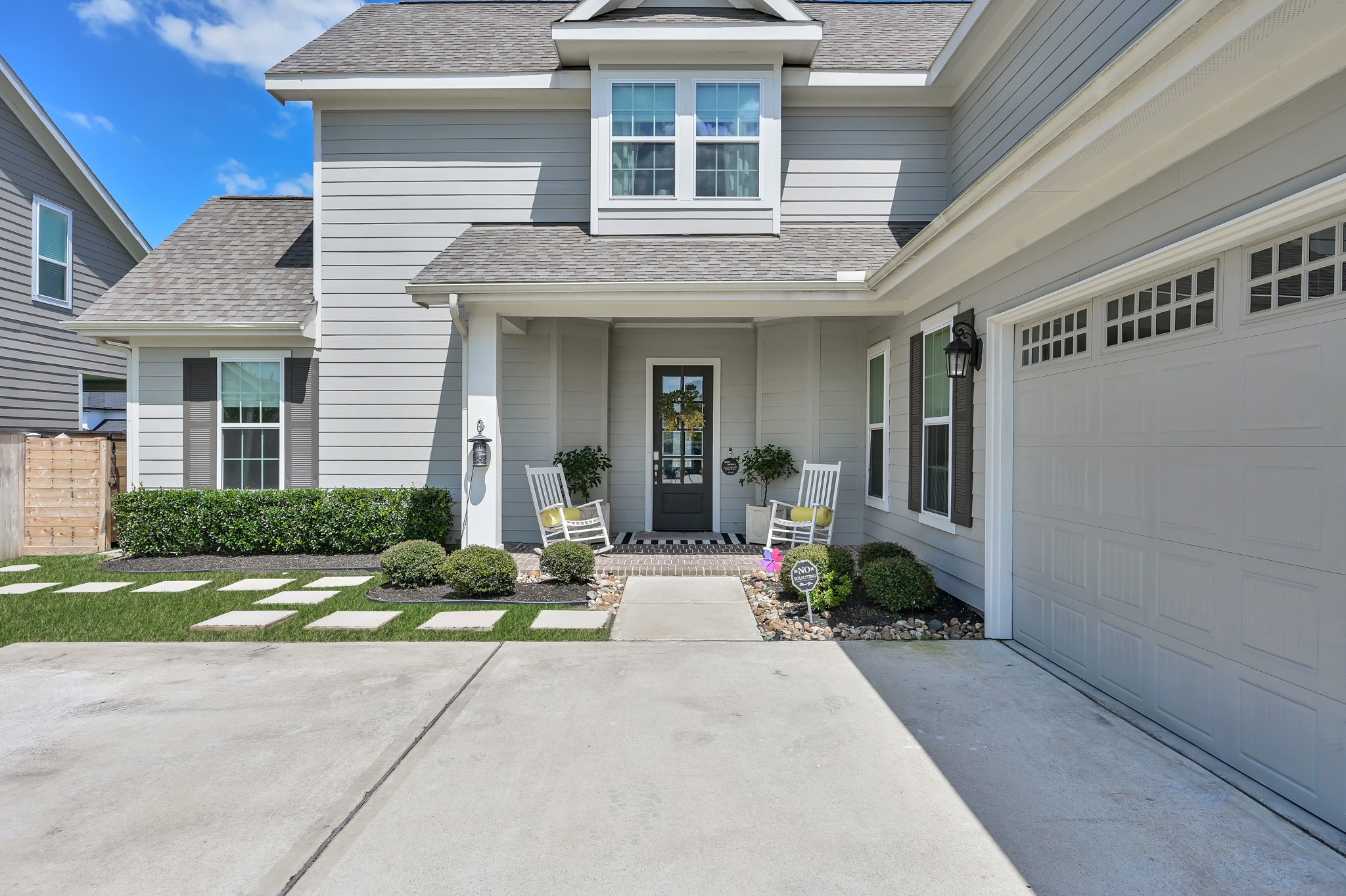 2333 Goldenglade Drive Property Photo 3