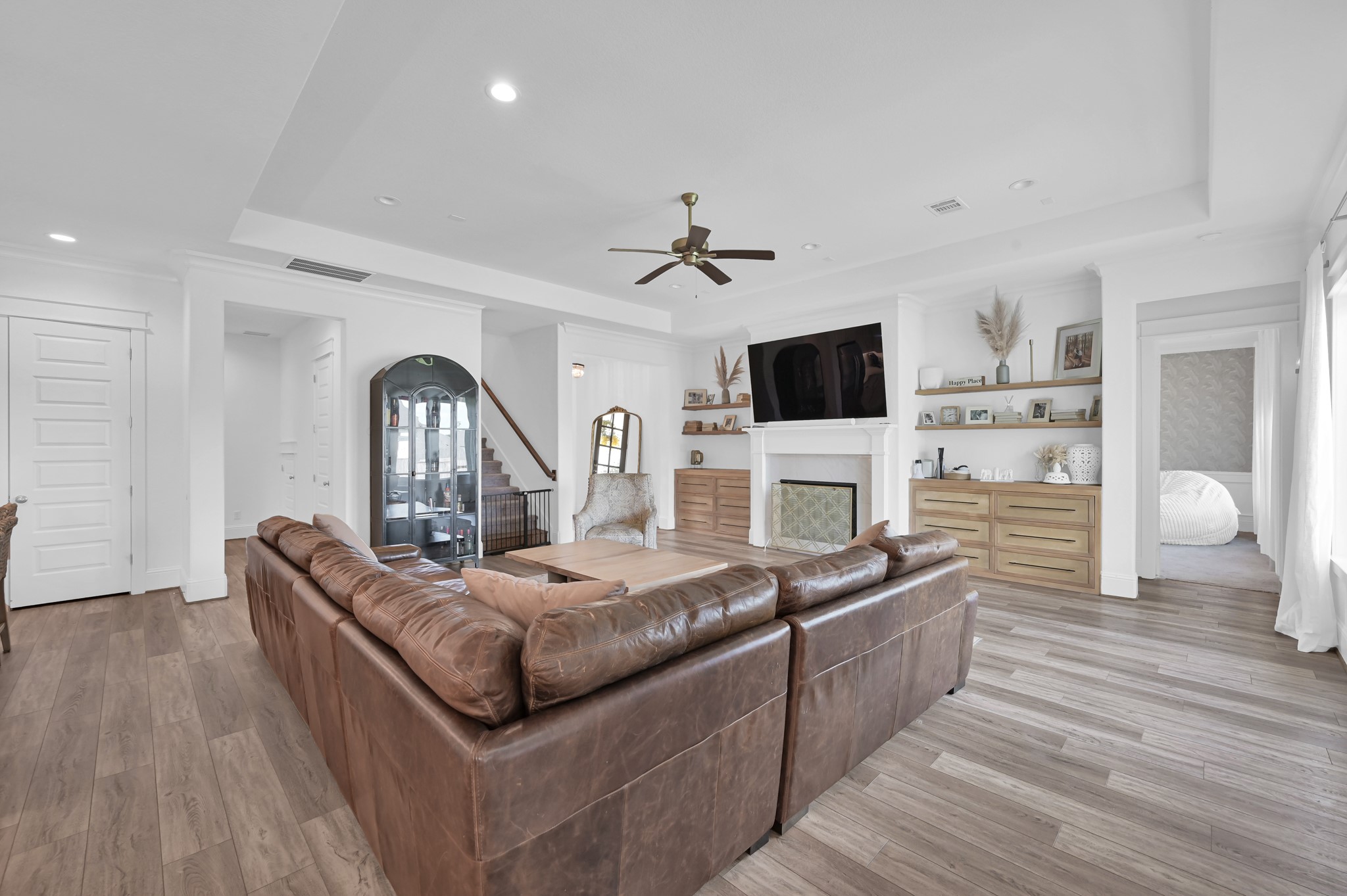 2333 Goldenglade Drive Property Photo 6