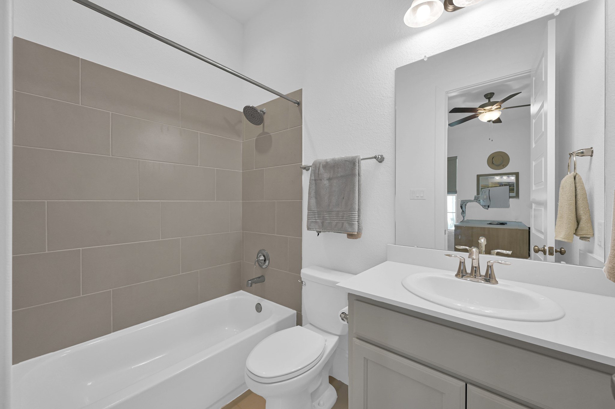 2333 Goldenglade Drive Property Photo 24