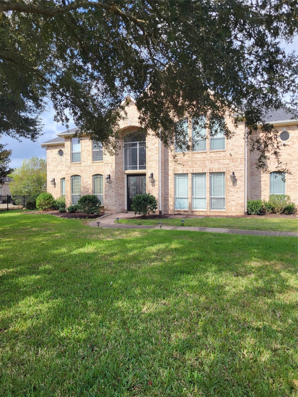 4410 Pine Landing Drive Property Photo 3