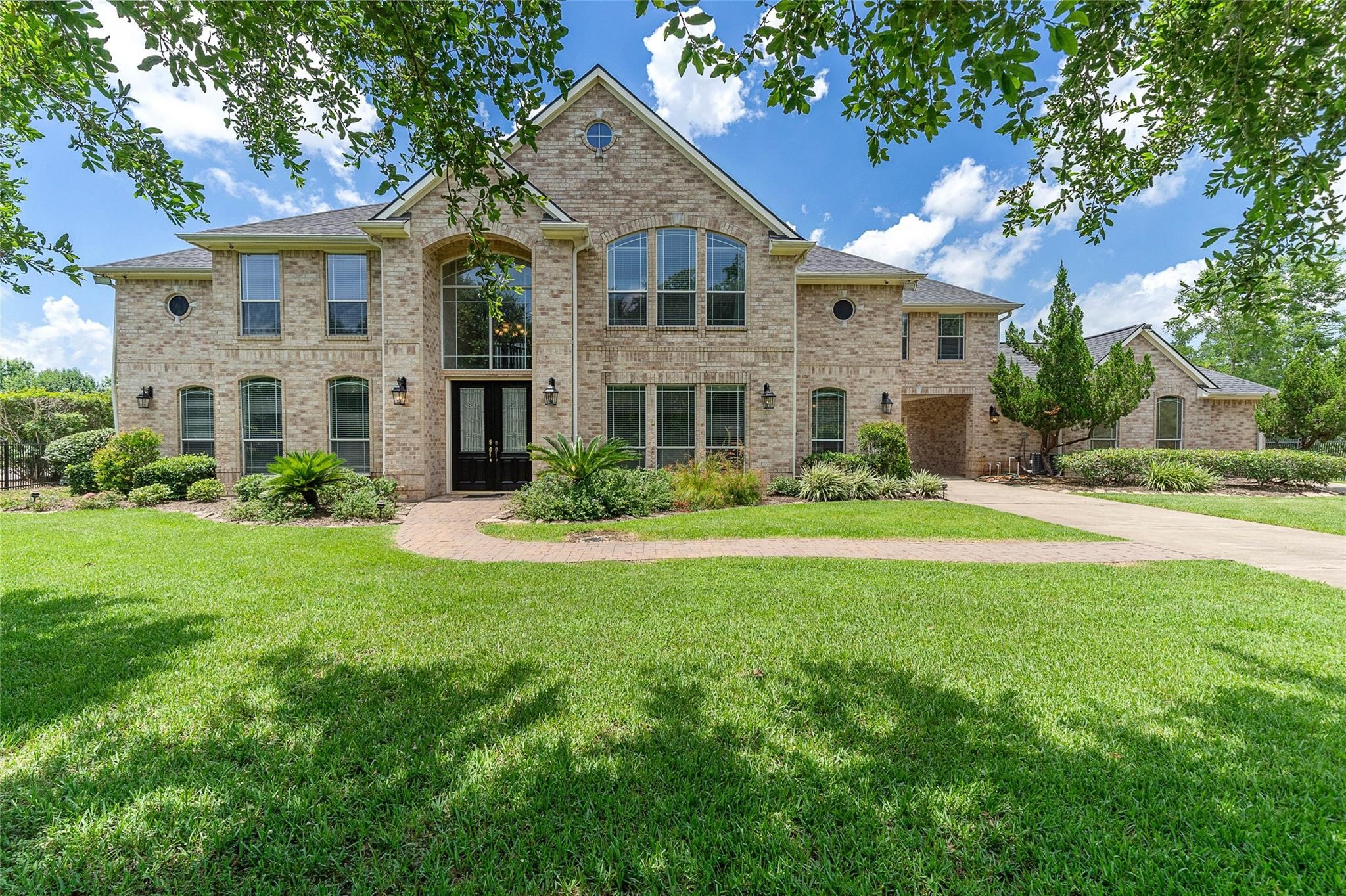 4410 Pine Landing Drive Property Photo 4