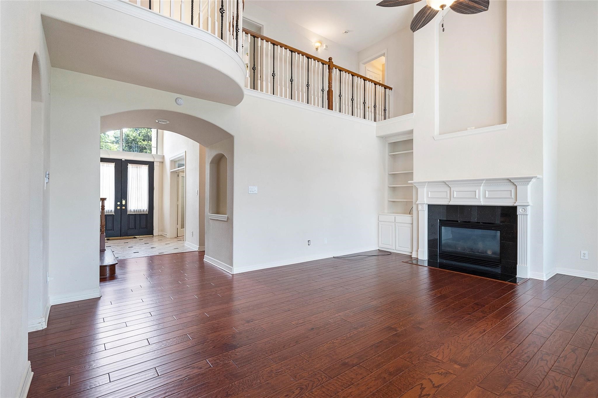4410 Pine Landing Drive Property Photo 6