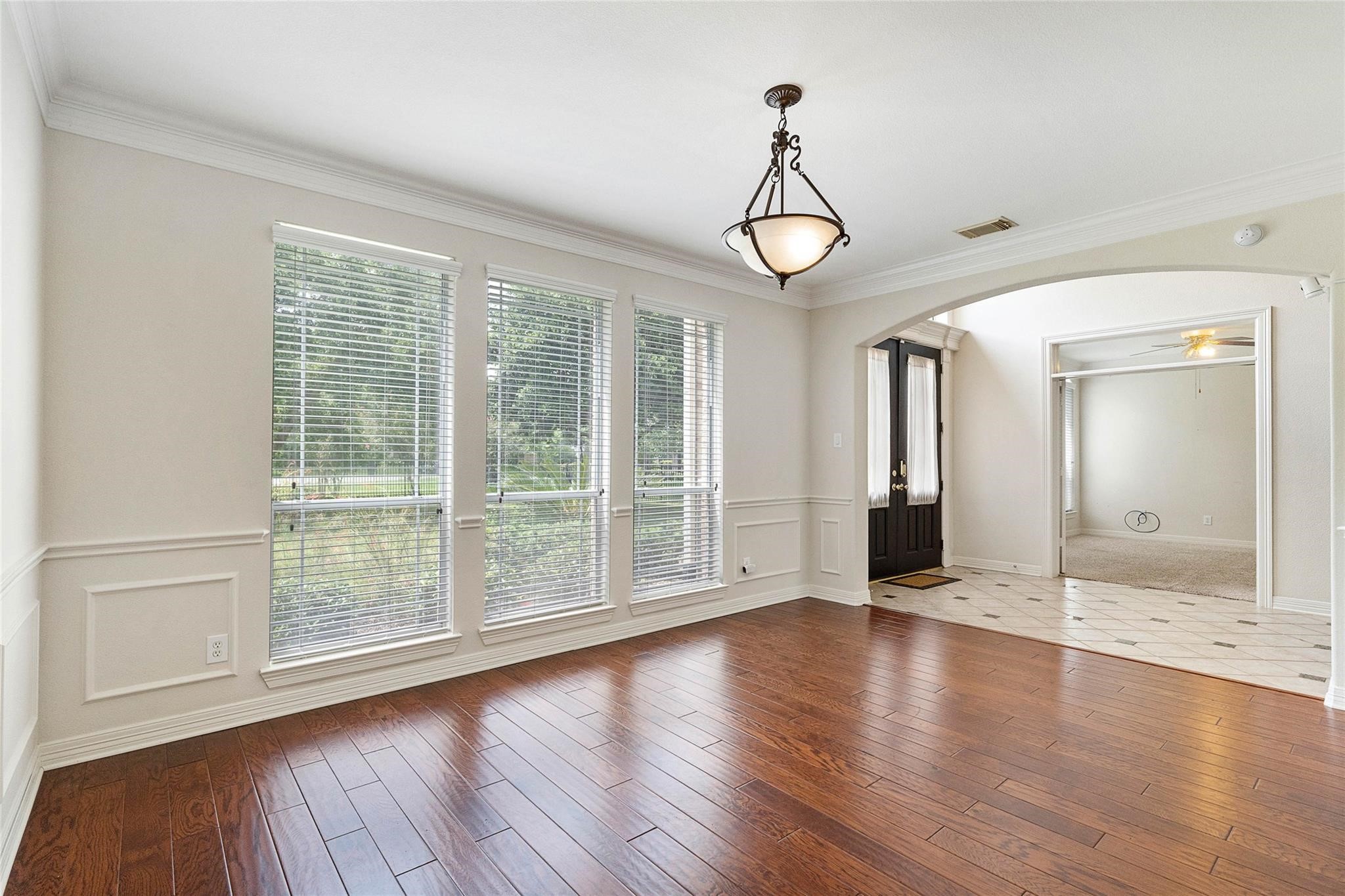 4410 Pine Landing Drive Property Photo 11