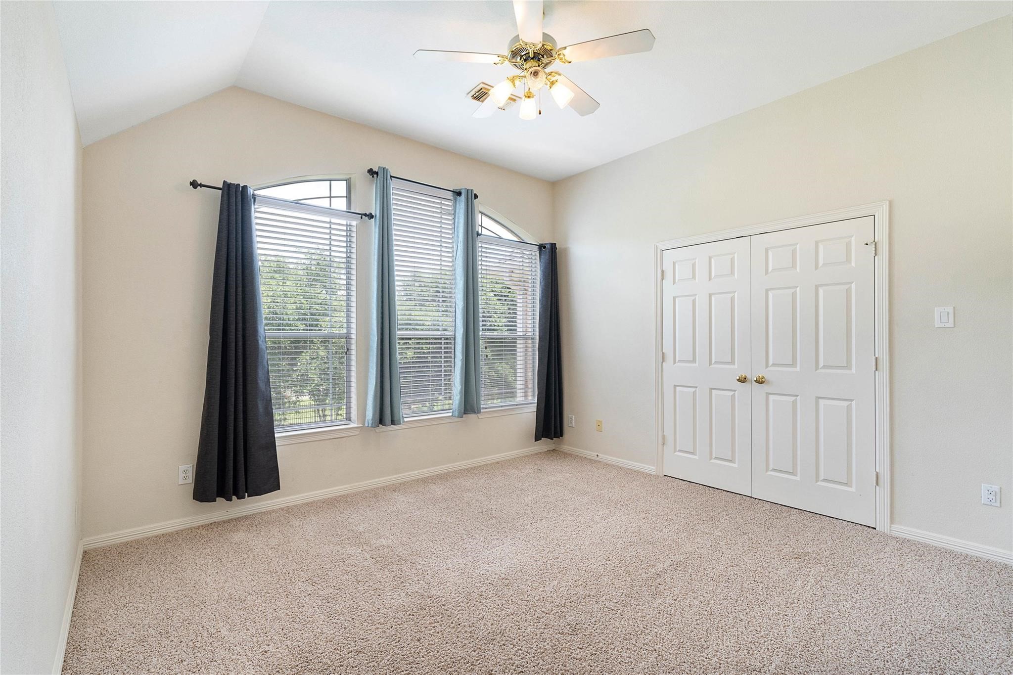 4410 Pine Landing Drive Property Photo 18