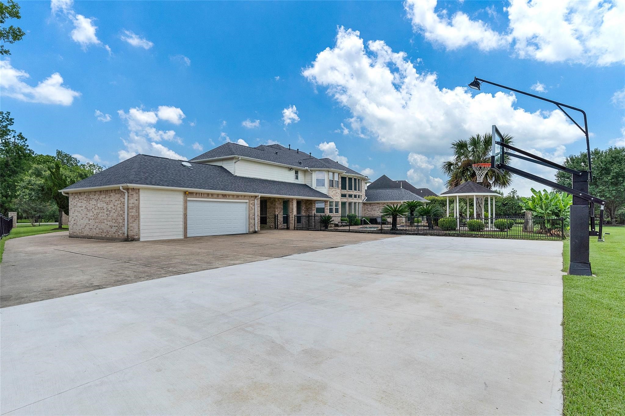 4410 Pine Landing Drive Property Photo 22