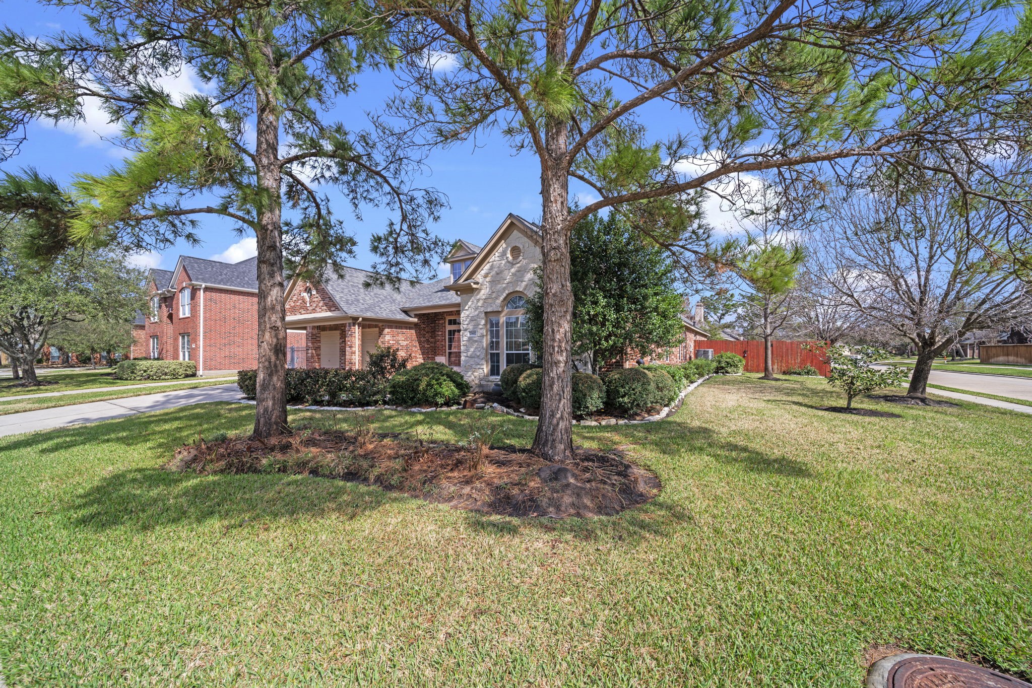 25602 Oak Churn Place Property Photo 2