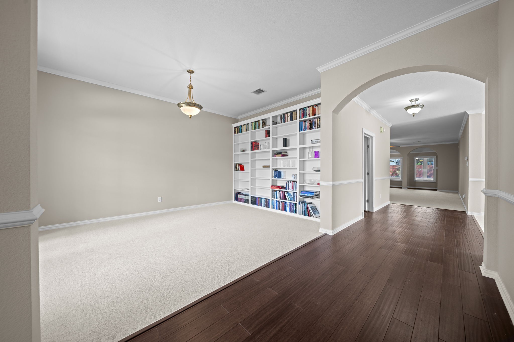 25602 Oak Churn Place Property Photo 4