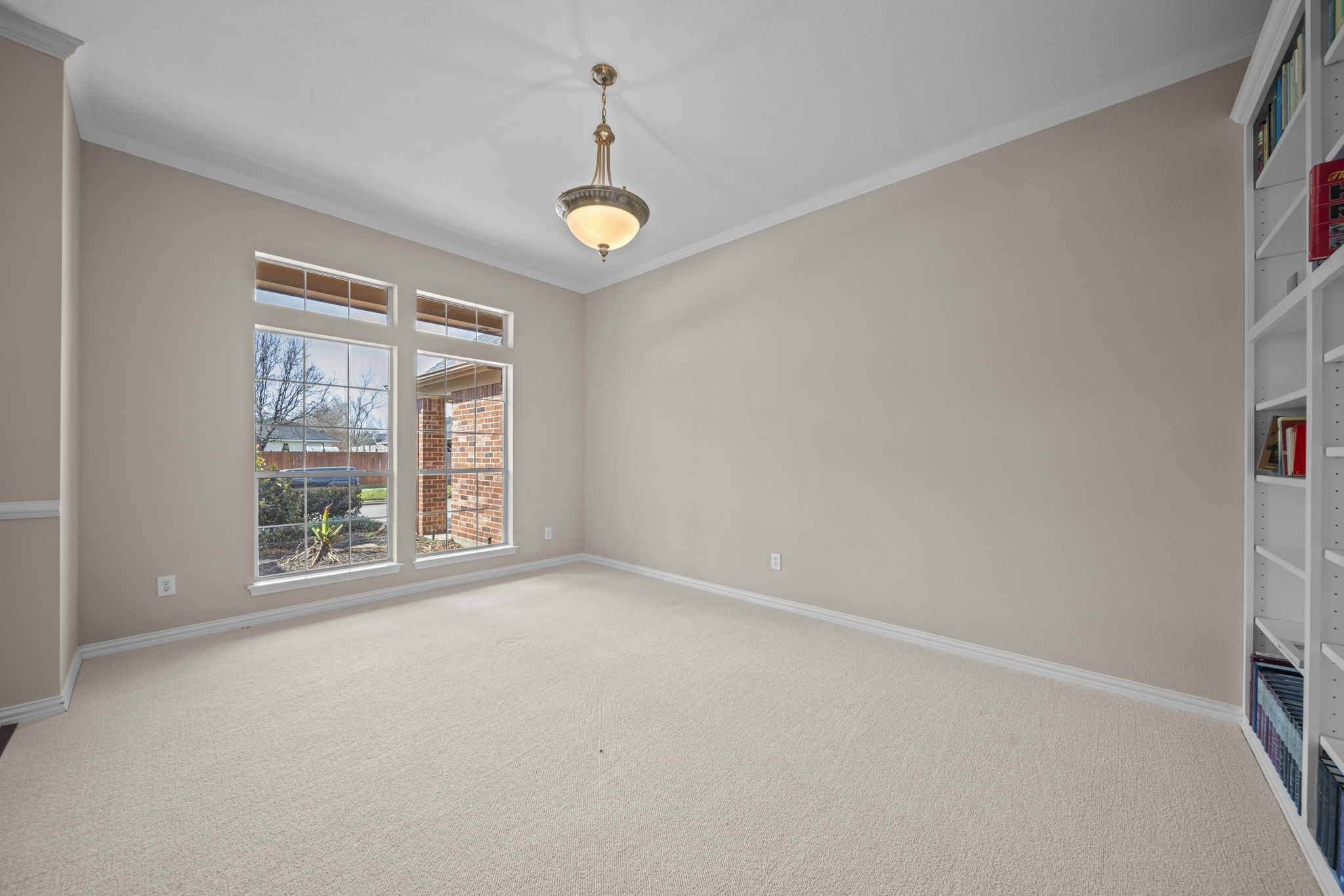 25602 Oak Churn Place Property Photo 6