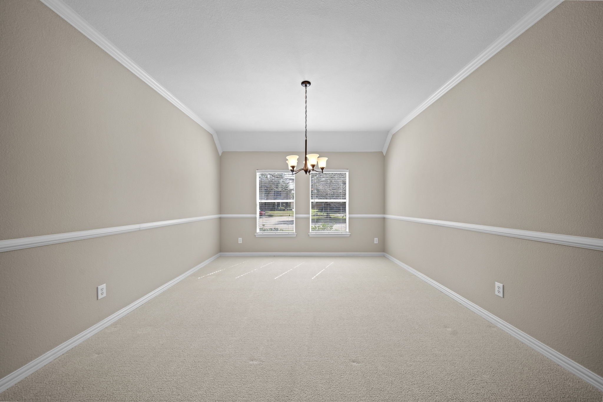 25602 Oak Churn Place Property Photo 8