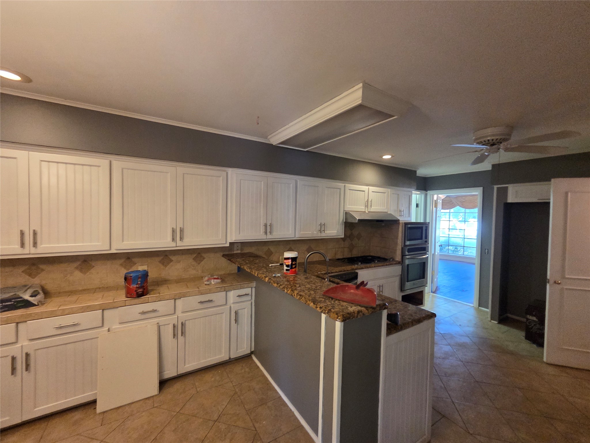 2615 Amherst Drive Property Photo 5