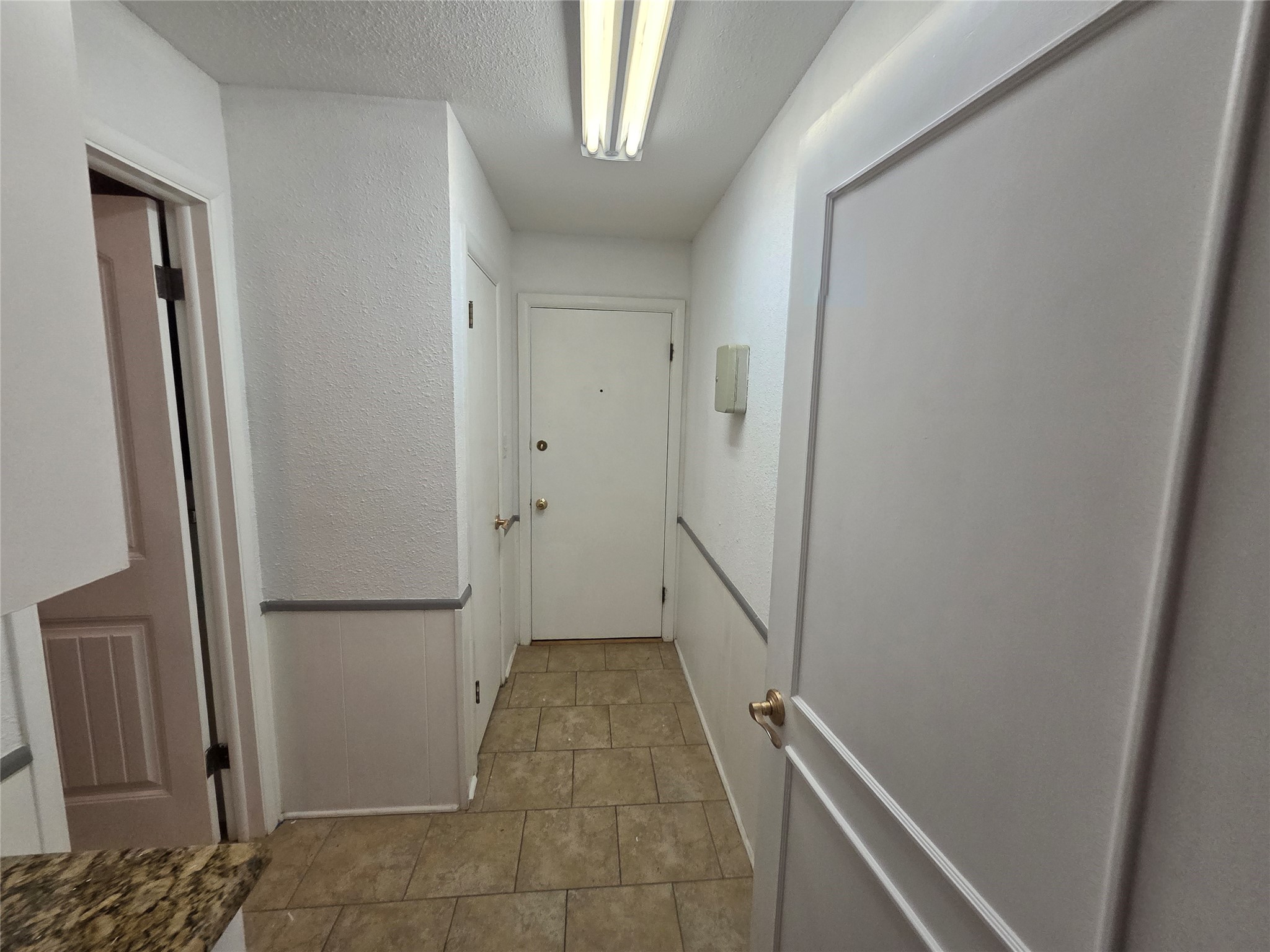2615 Amherst Drive Property Photo 7