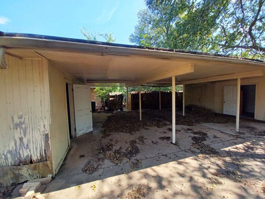 2615 Amherst Drive Property Photo 12