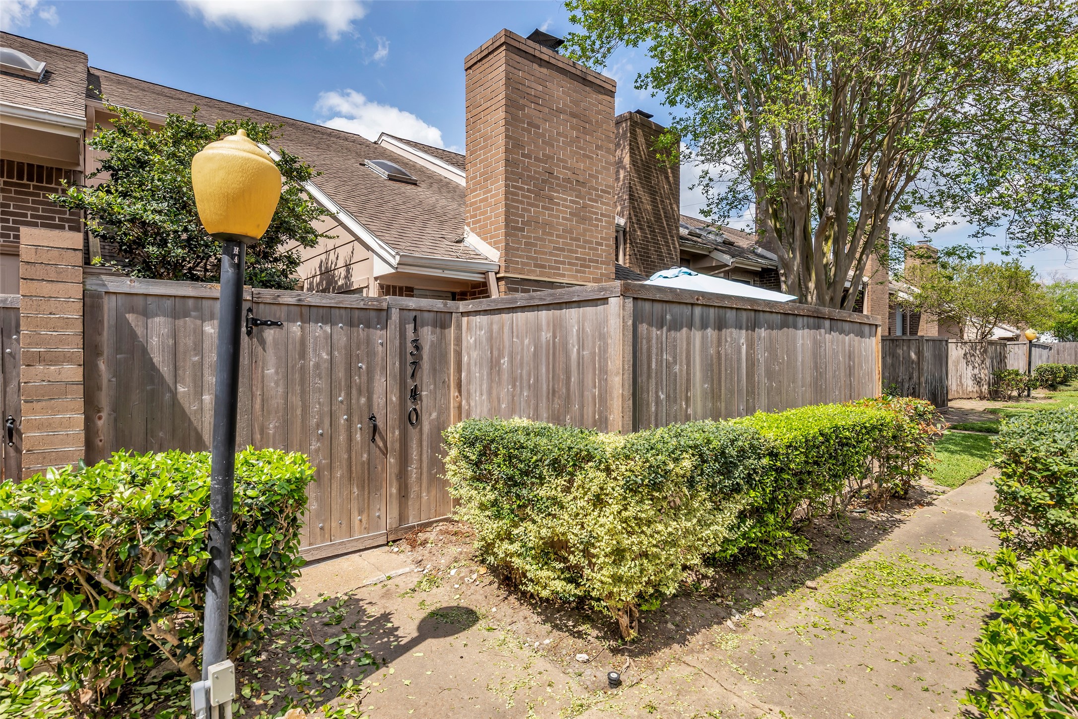 13740 Hollowgreen Drive 605 Property Photo 2
