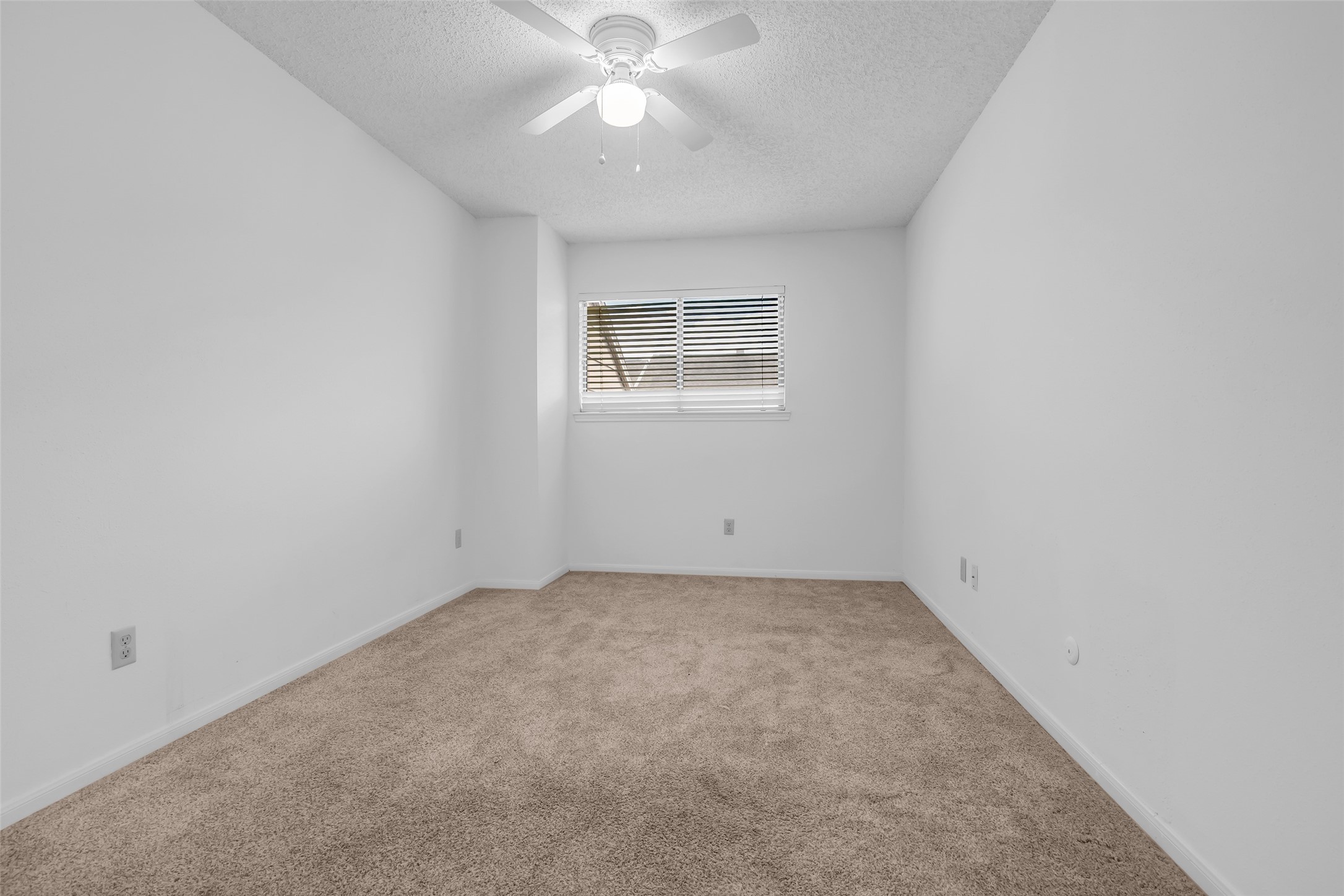 13740 Hollowgreen Drive 605 Property Photo 20