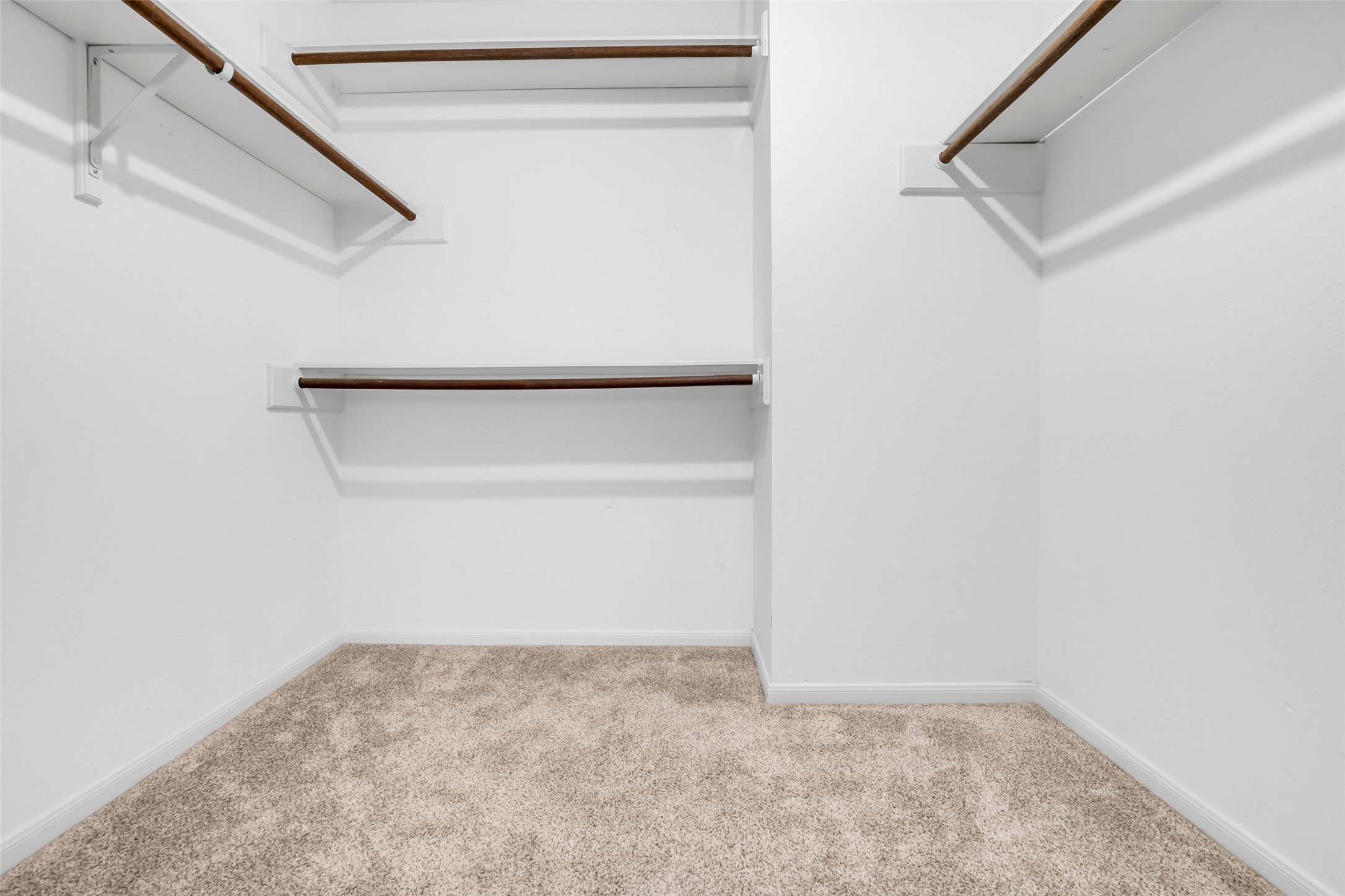 13740 Hollowgreen Drive 605 Property Photo 28