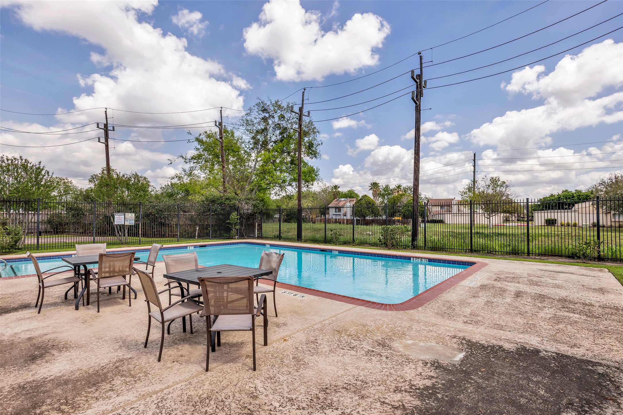 13740 Hollowgreen Drive 605 Property Photo 40