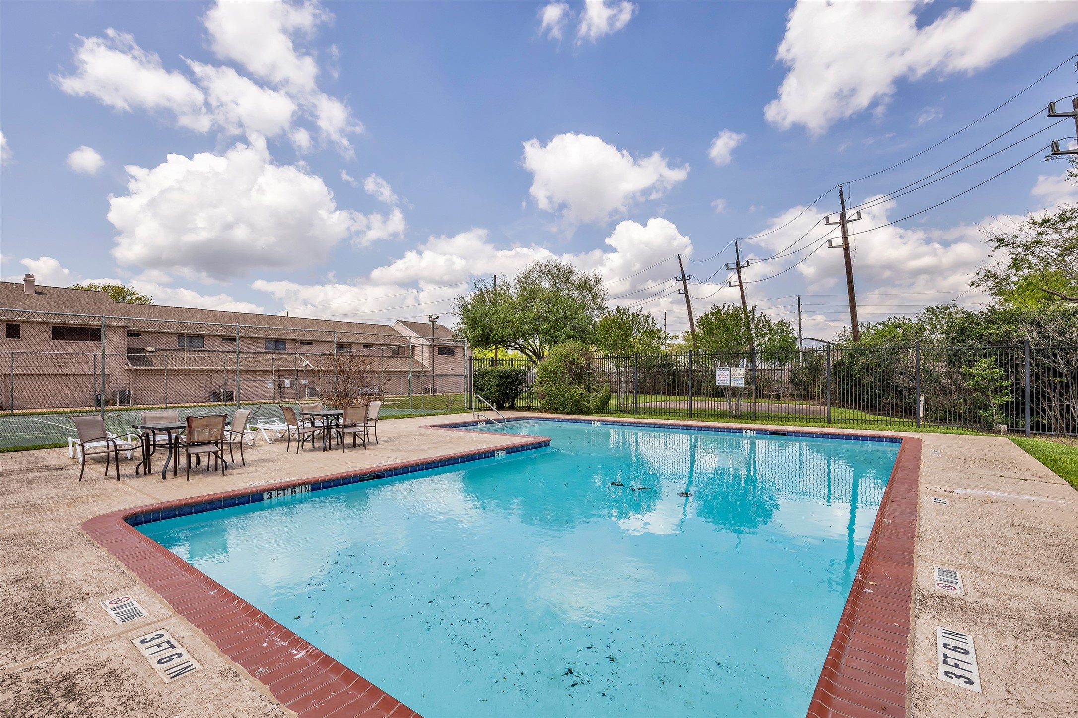 13740 Hollowgreen Drive 605 Property Photo 41