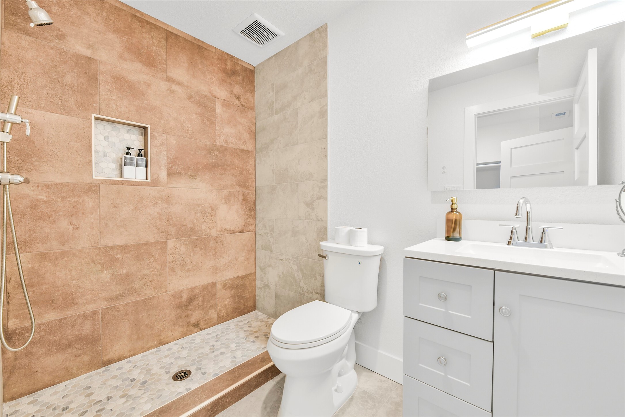 7103 Long Point Road C Property Photo 14