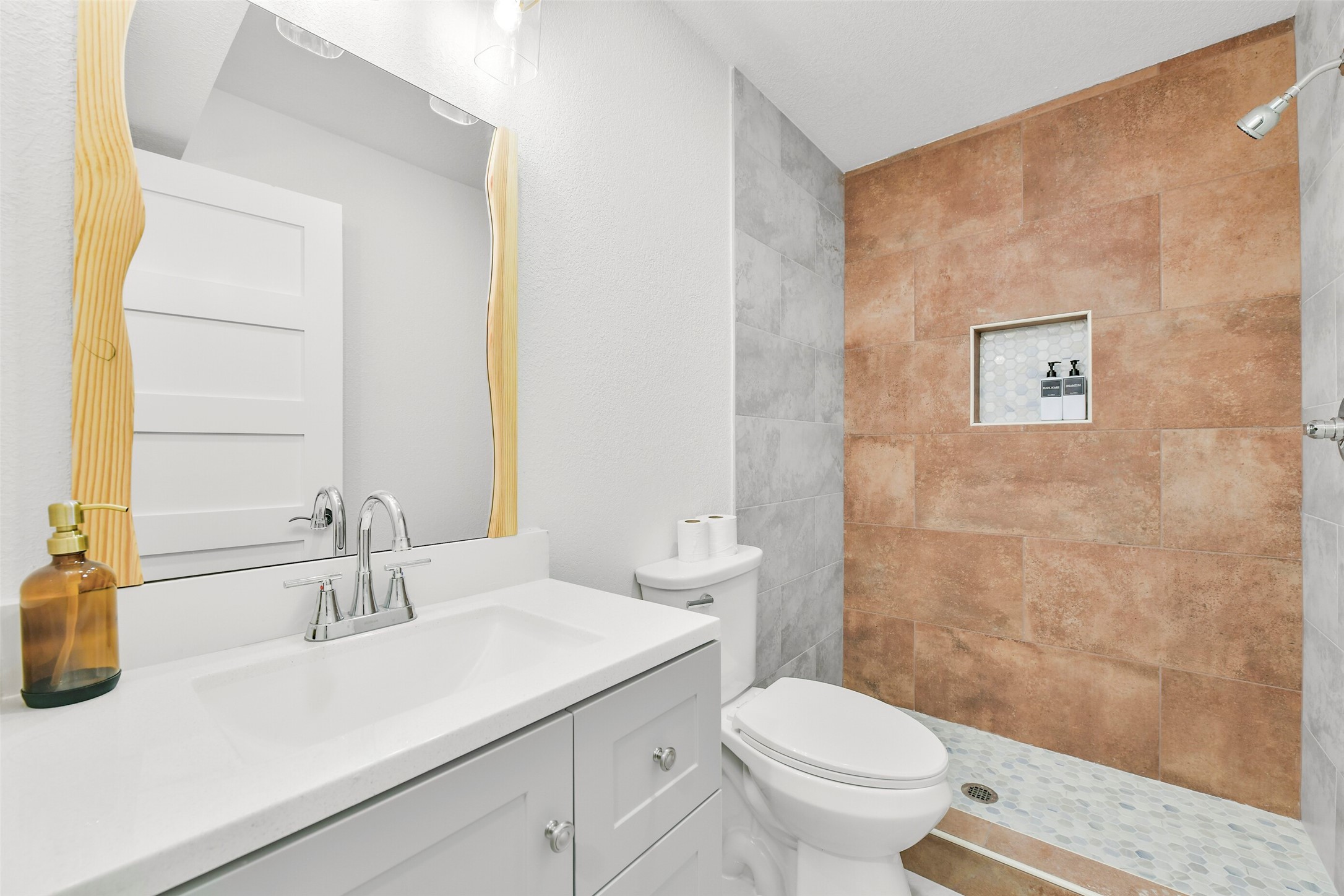 7103 Long Point Road C Property Photo 17