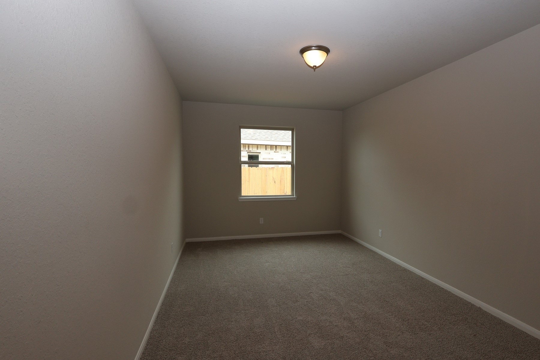21930 Iris Colony Drive Property Photo 3
