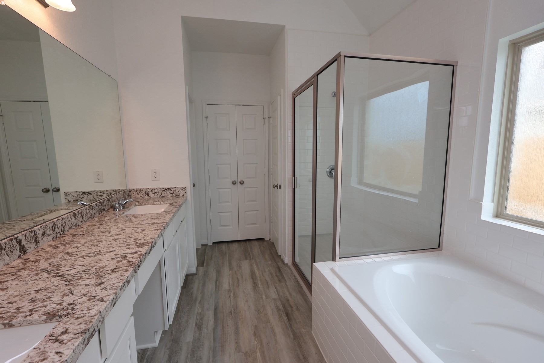 21930 Iris Colony Drive Property Photo 11