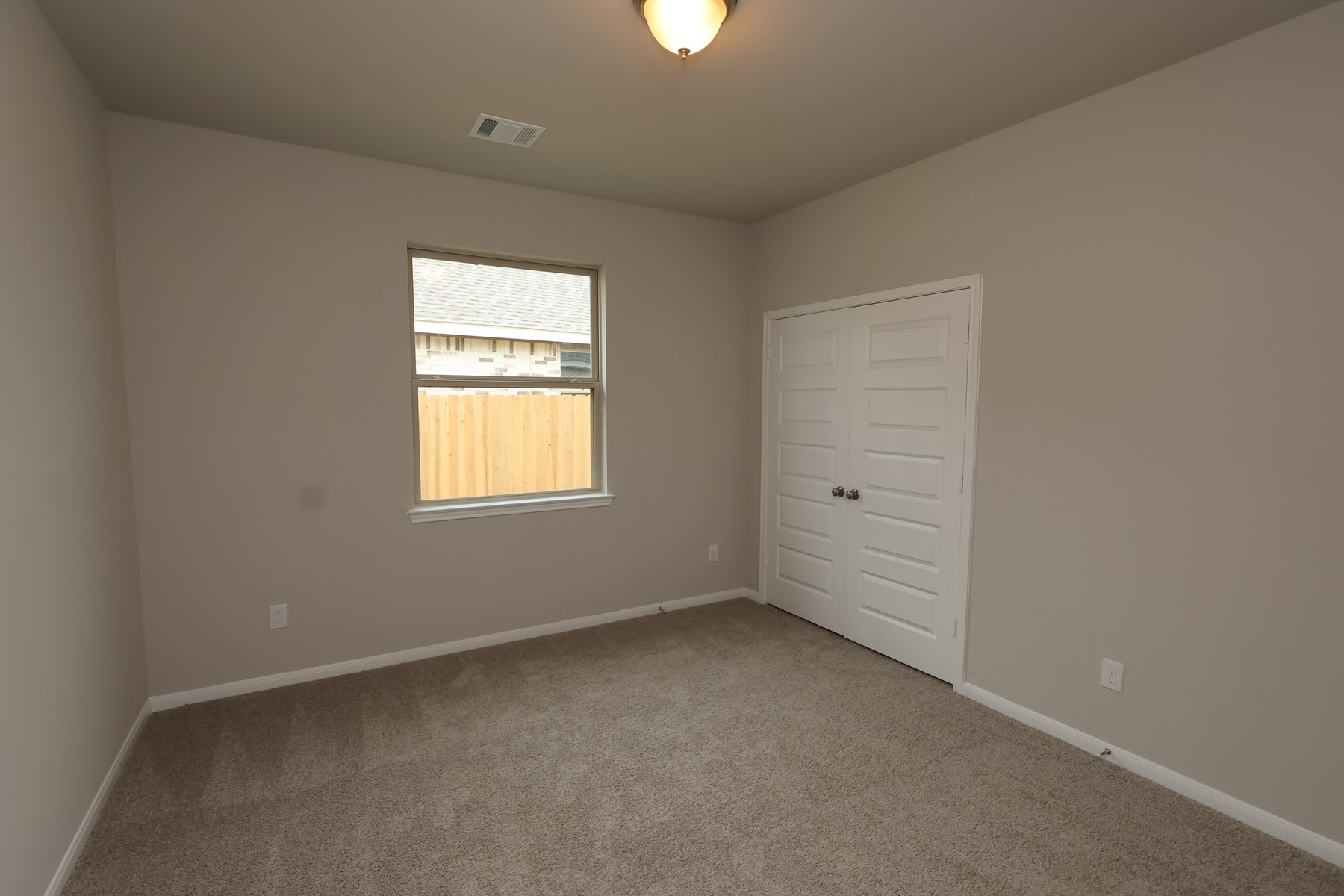 21930 Iris Colony Drive Property Photo 14