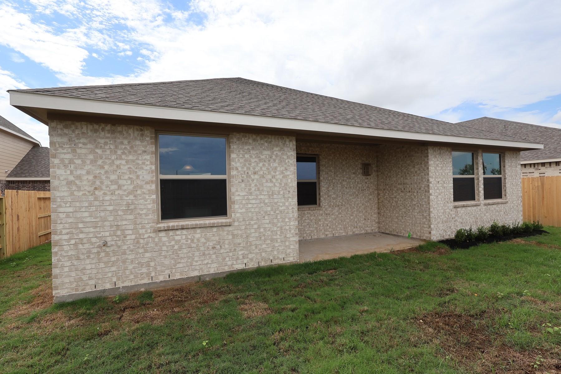 21930 Iris Colony Drive Property Photo 15