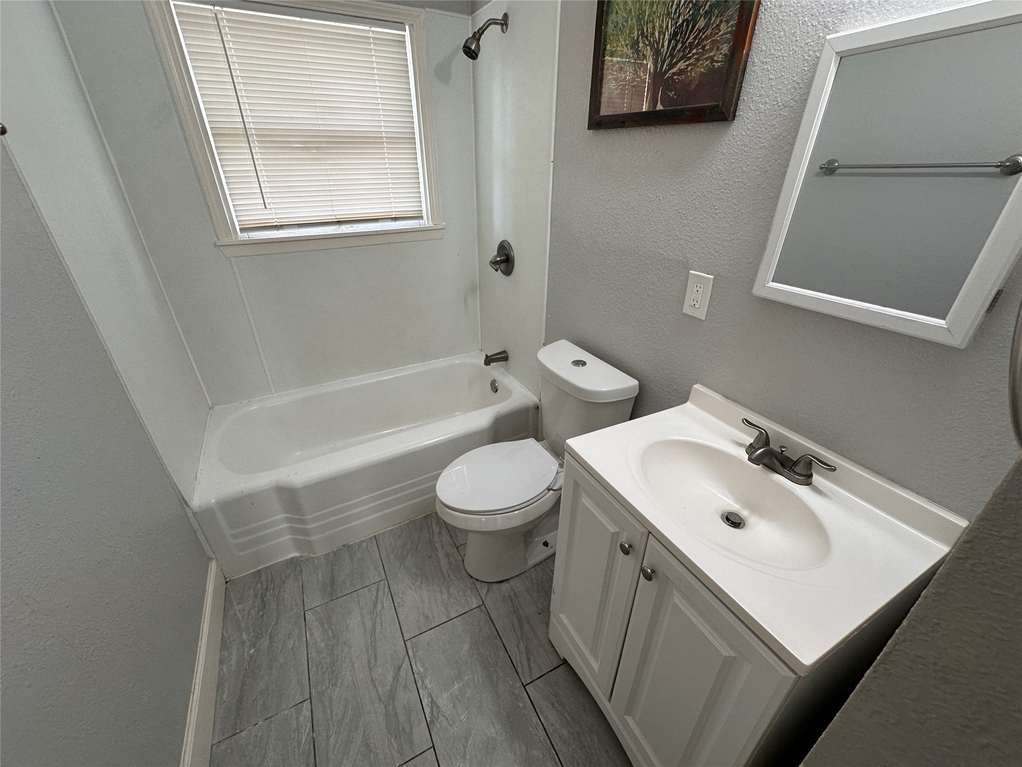 1730 W 8th Street Property Photo 11