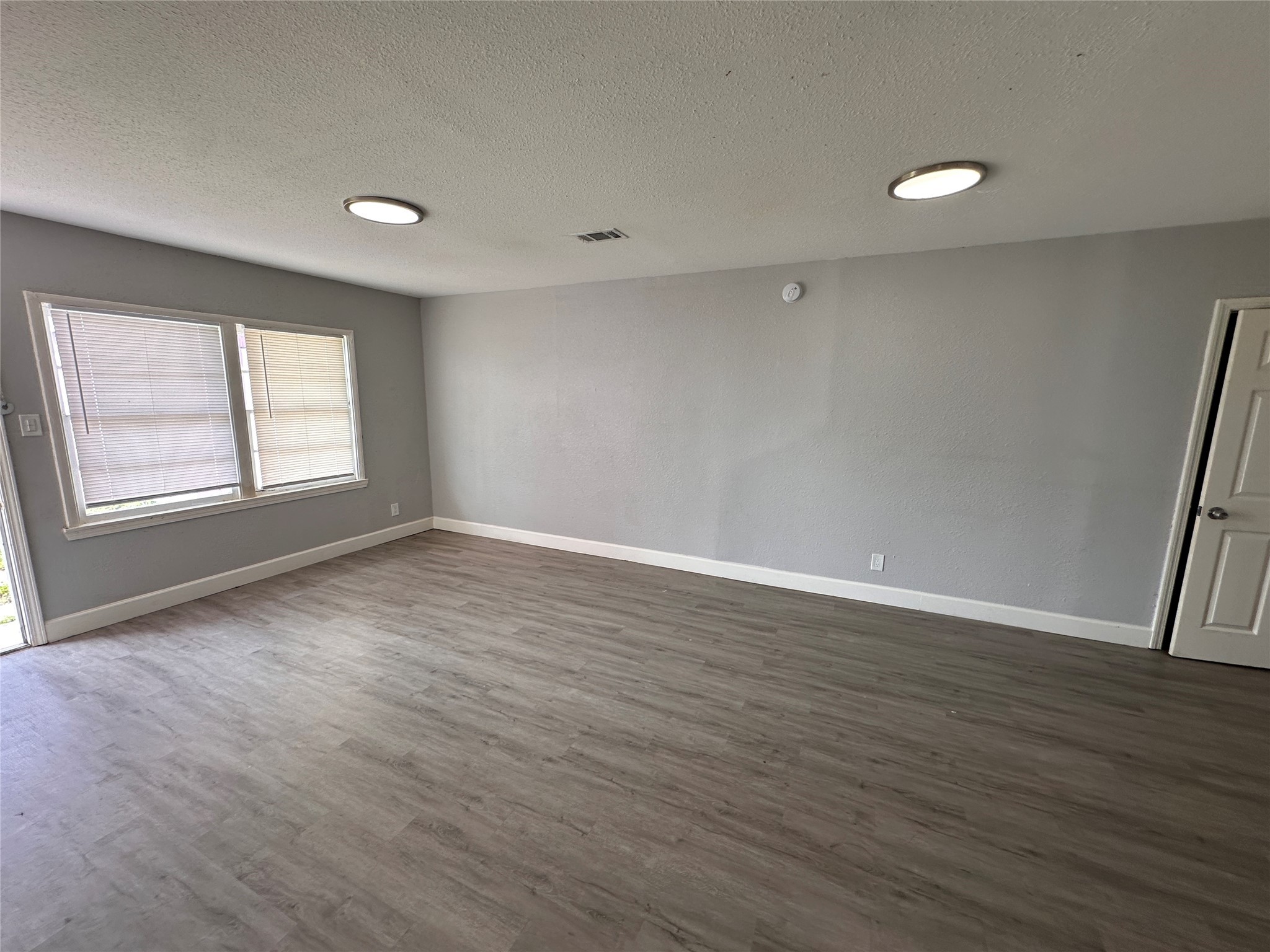 1730 W 8th Street Property Photo 47