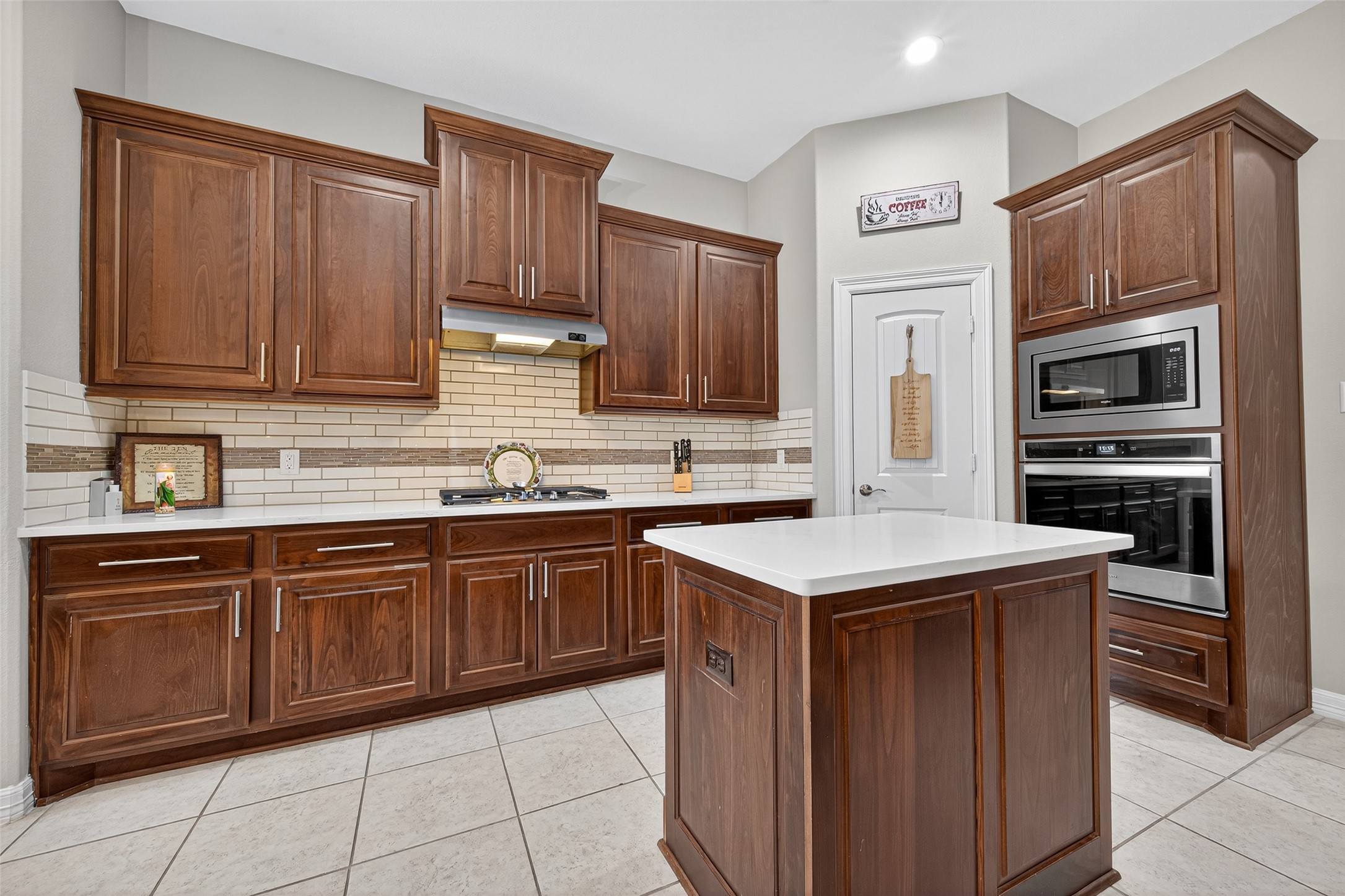 15406 Winterhaven Drive Property Photo 16