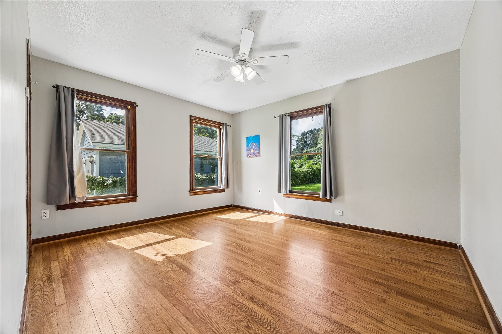 302 Damon Street Property Photo 12