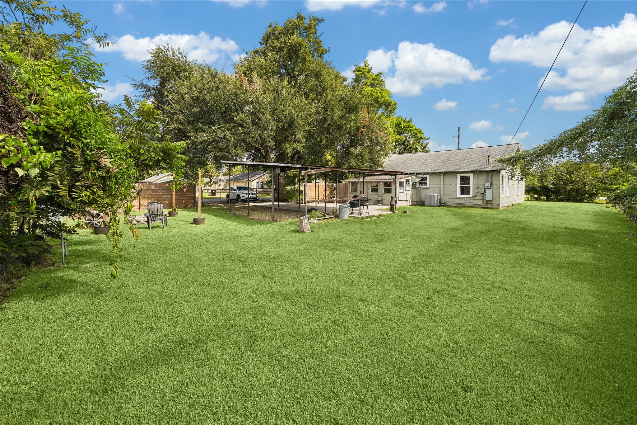 302 Damon Street Property Photo 14