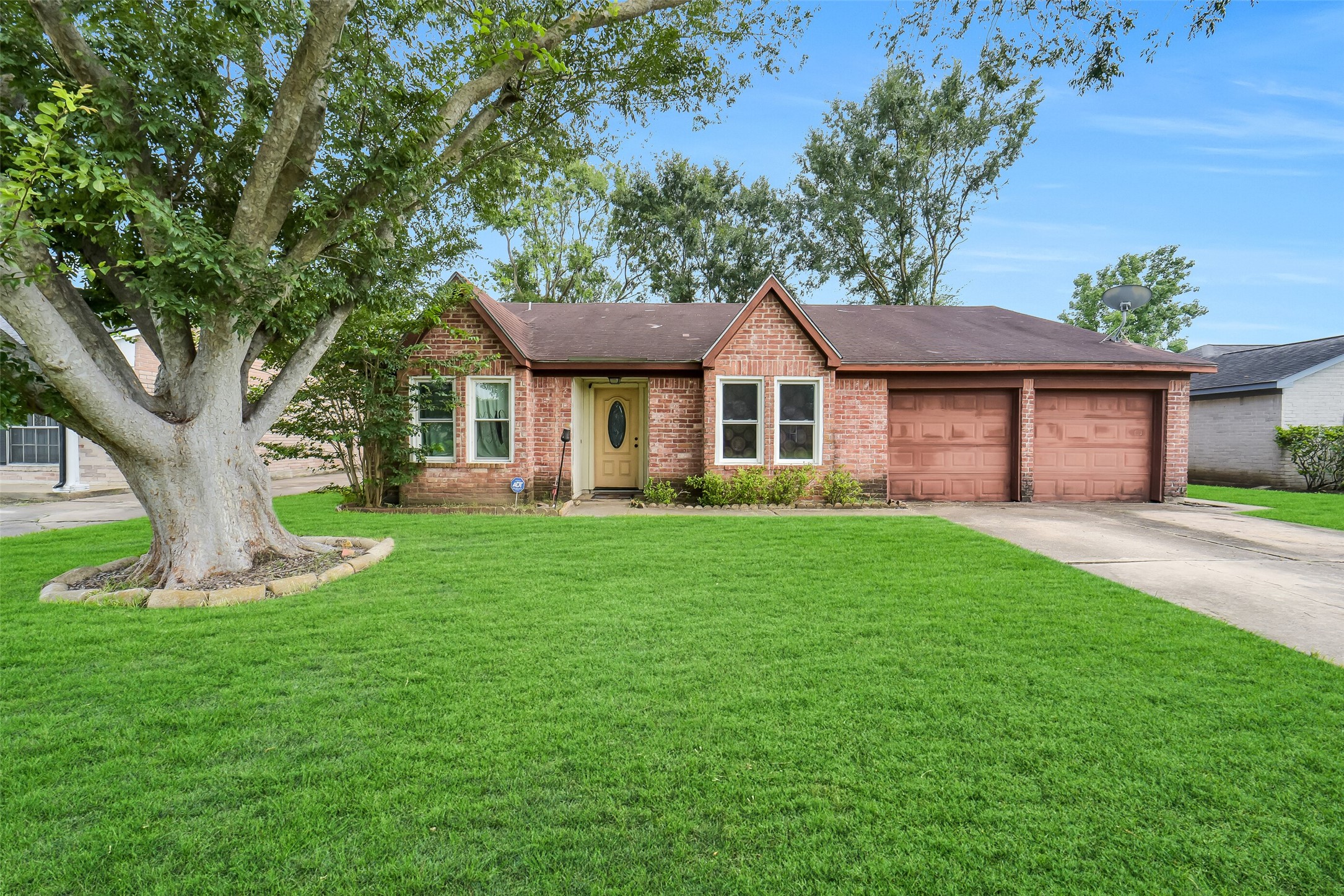 1223 River Rock Drive Property Photo 1