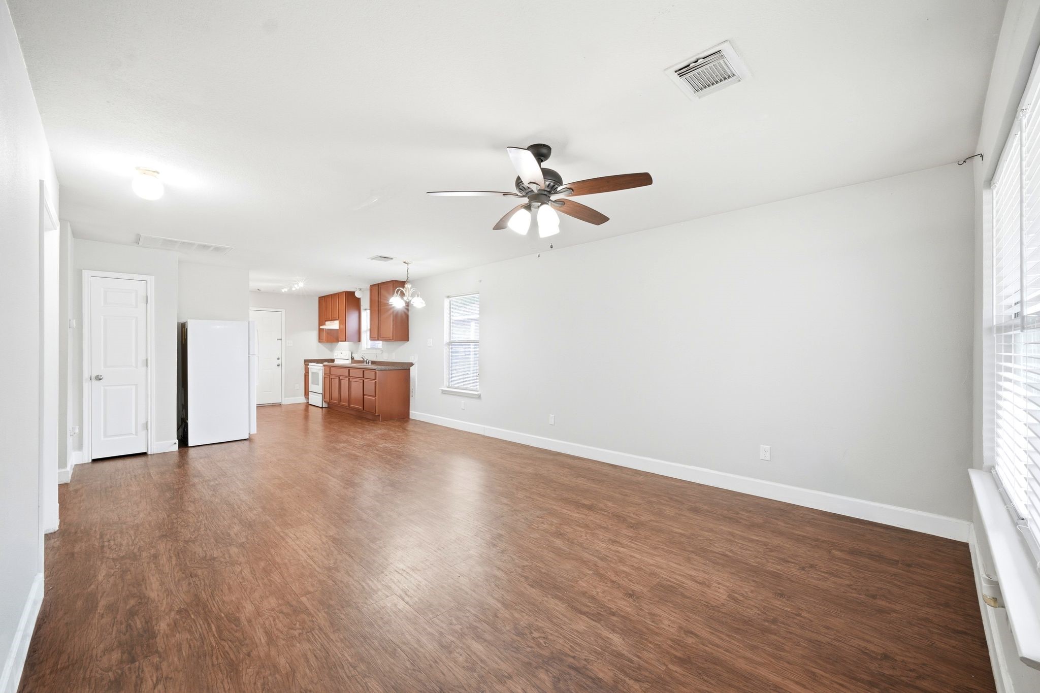 11723 Greenmesa Drive Property Photo 9