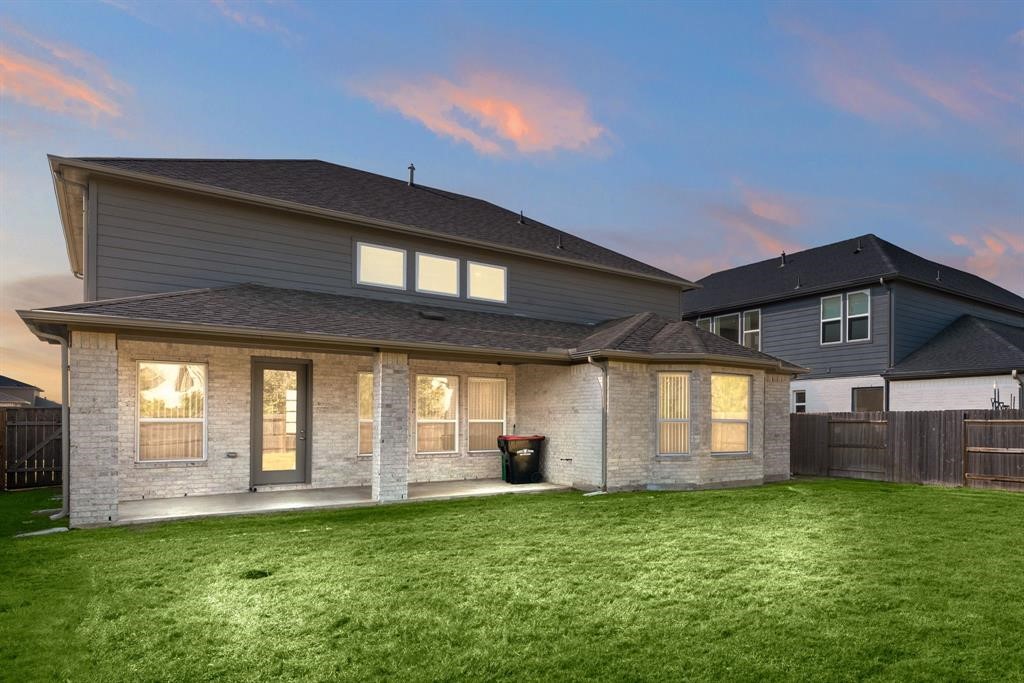 20914 Kadefield Drive Property Photo 2