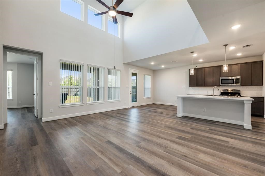 20914 Kadefield Drive Property Photo 8