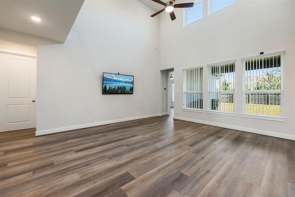 20914 Kadefield Drive Property Photo 11
