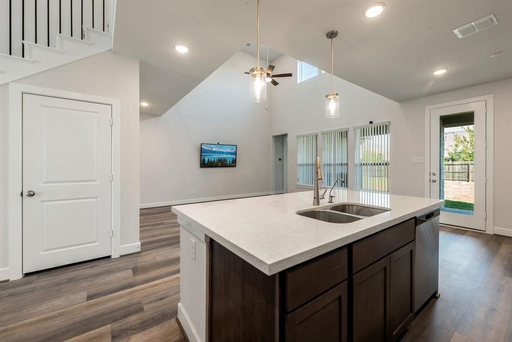 20914 Kadefield Drive Property Photo 16