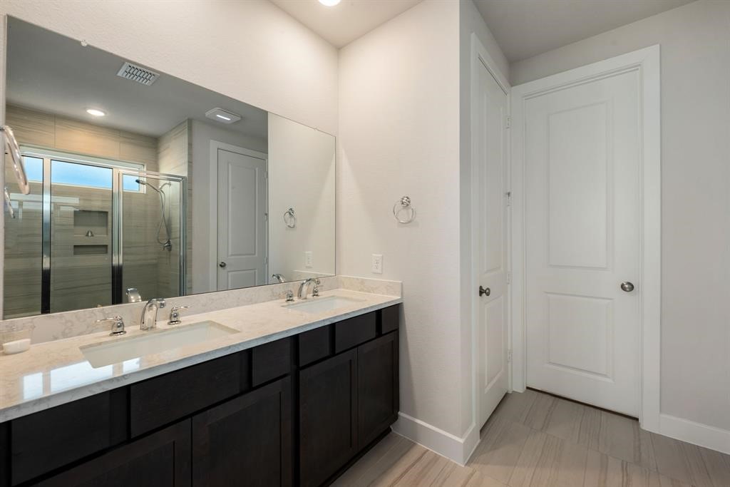 20914 Kadefield Drive Property Photo 28