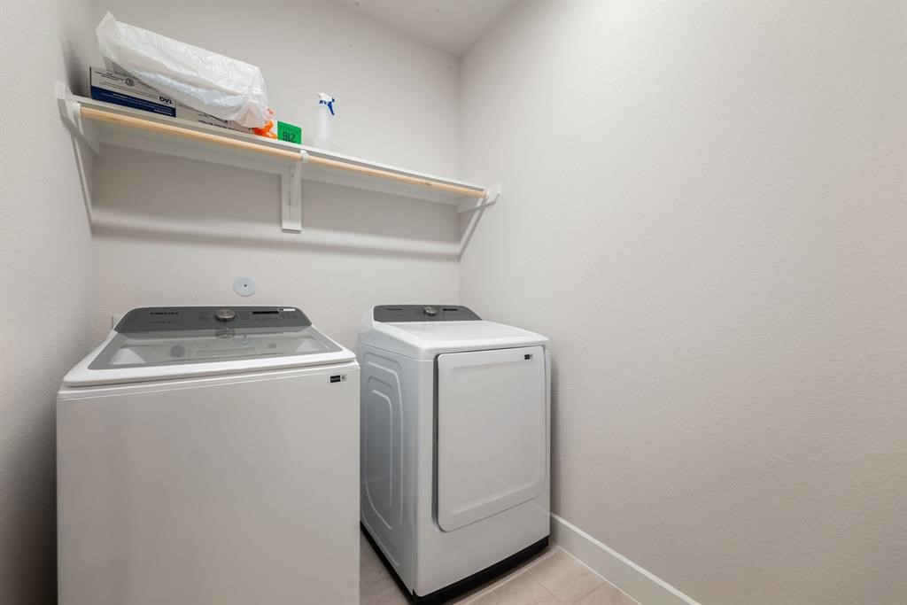 20914 Kadefield Drive Property Photo 32