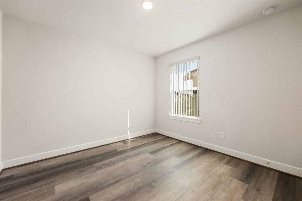 20914 Kadefield Drive Property Photo 40